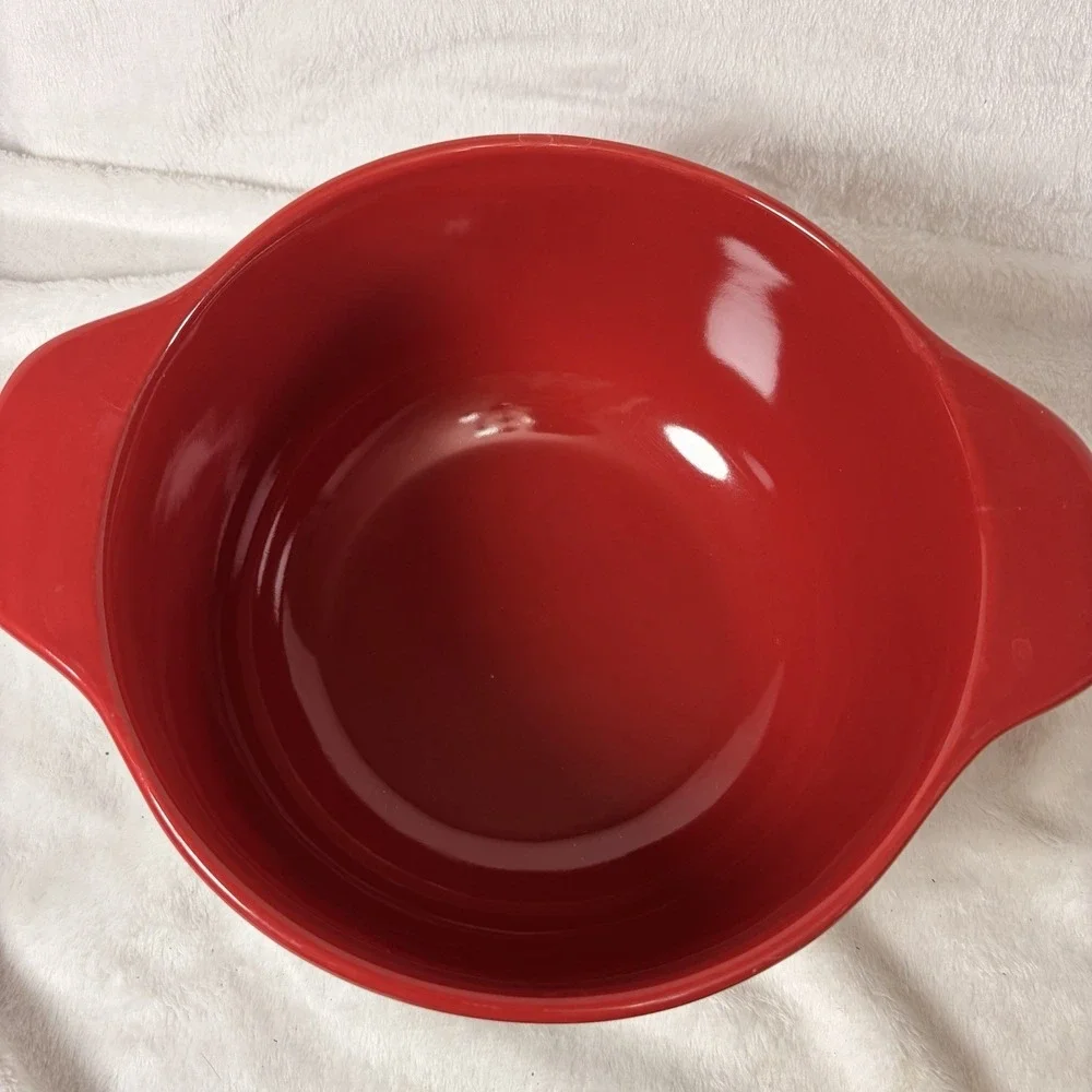 Chantal Red Enameled Stoneware 3 Quart Covered Casserole Dish Baker with Lid EUC